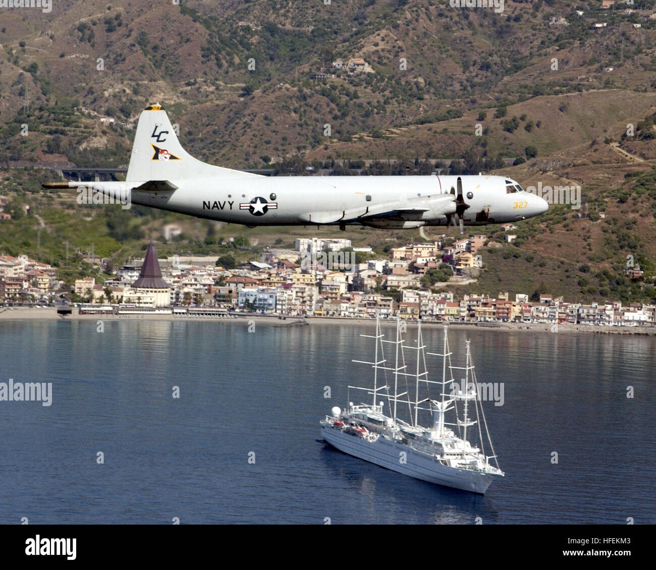 030526 N 3122S 019 Naval Air Station Nas Sigonella Sicily May 26