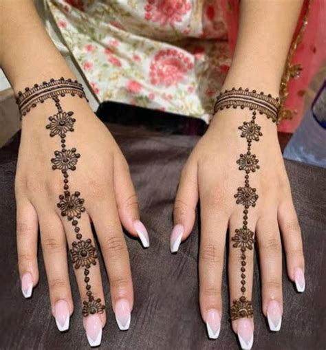 125 Stunning Yet Simple Mehndi Designs For Beginners Henna Tattoo