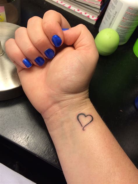 15 Inspiring Heart Tattoo Designs And Ideas 2023 Heart Tattoo Wrist