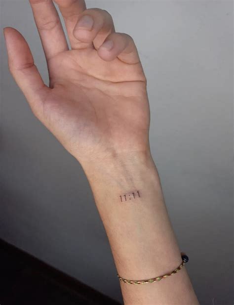 25 Best Small Wrist Tattoos For Ink Newbies Darcy