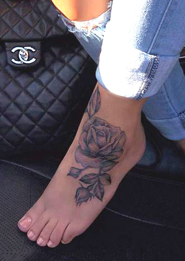 30 Delicate Flower Tattoo Ideas Mybodiart