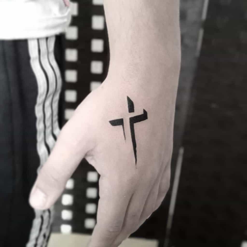 40 Cross Tattoo Design Ideas To Keep Your Faith Close Cross Tattoo