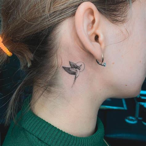 70 Coolest Neck Tattoos For Women In 2021 Small Neck Tattoos Back