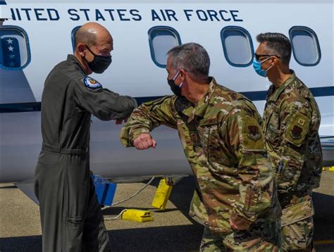 Acc Commander Visits Flying Wings Beale Air Force Base Article Display