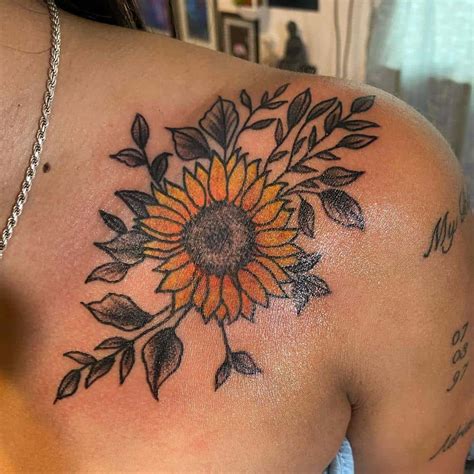 Aggregate 77 Shoulder Sunflower Tattoo Super Hot In Cdgdbentre