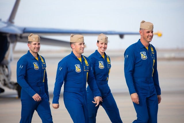 Amanda Lee Is First Blue Angels Female Jet Pilot Who Is She