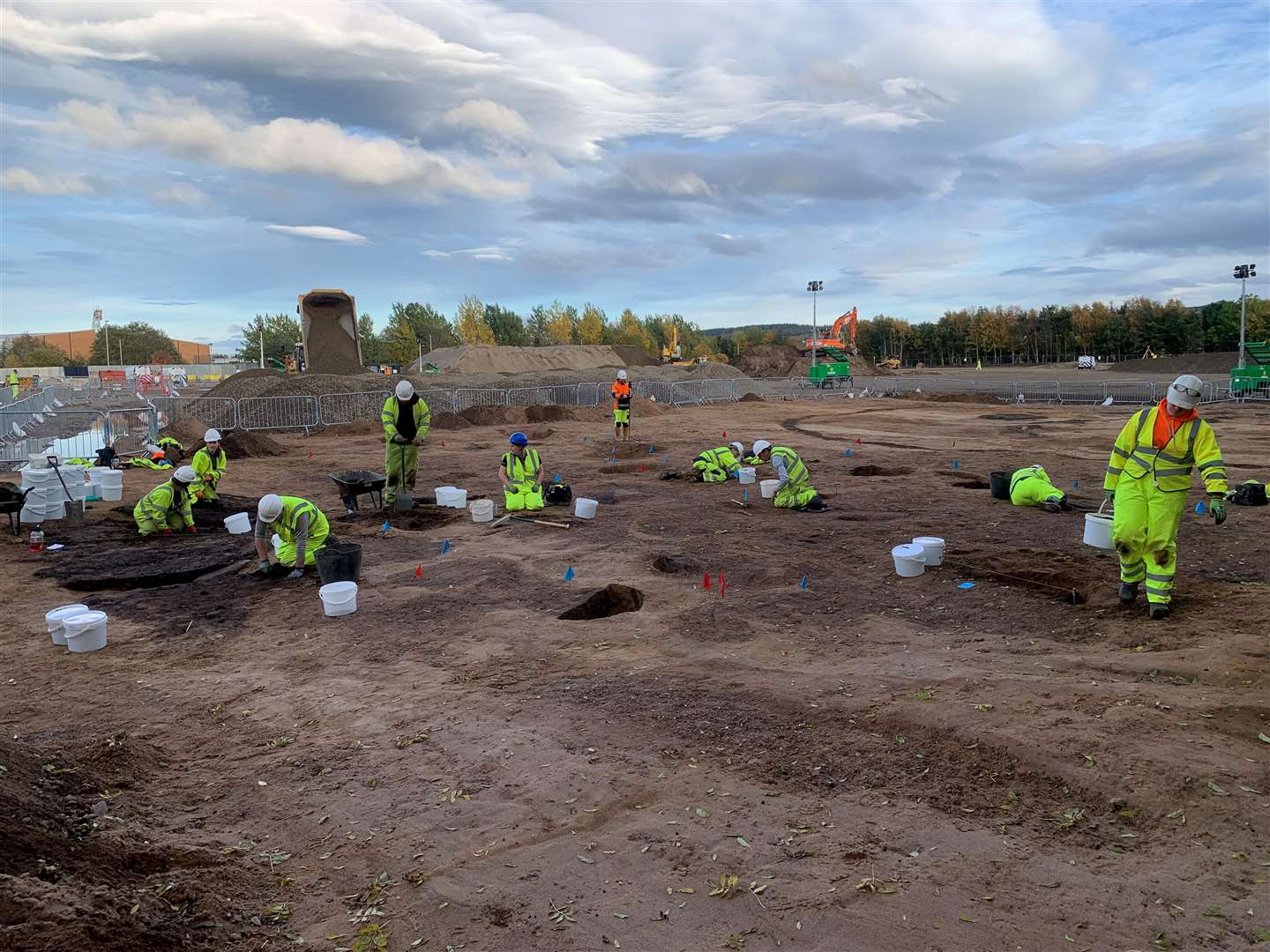 Archaeologists Uncover 2 000 Year Old Prehistoric Settlement On The Site Of Hmp Highland In