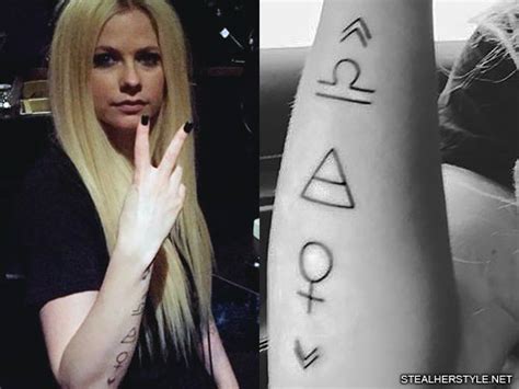 Avril Lavigne S Tattoos Meanings Steal Her Style