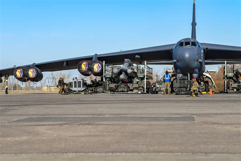 B 52H Stratofortress Take Off From Minot Air Force Base North Dakota