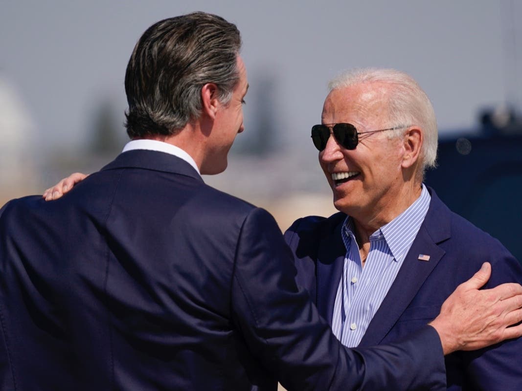 Biden Arrives In Ca To Campaign With Newsom Address Wildfires Los