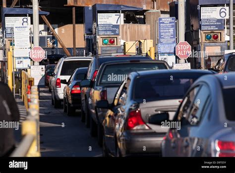 Border Traffic 1 San Ysidro Stock Photo Alamy