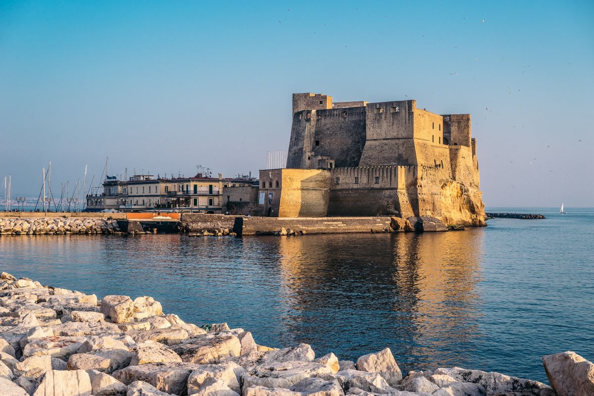 Castel Dell Ovo Da Vedere Napoli Lonely Planet