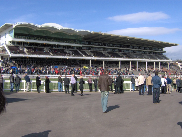 Cheltenham Race Course I Won On The Horses Here 0 Cheltenham Races