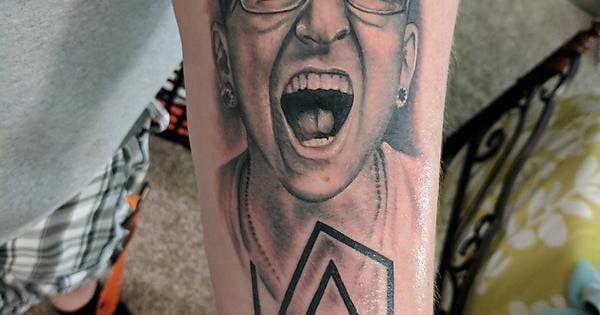 Chester Bennington Tattoo W Linkin Park Symbol By Mark Brettrager At