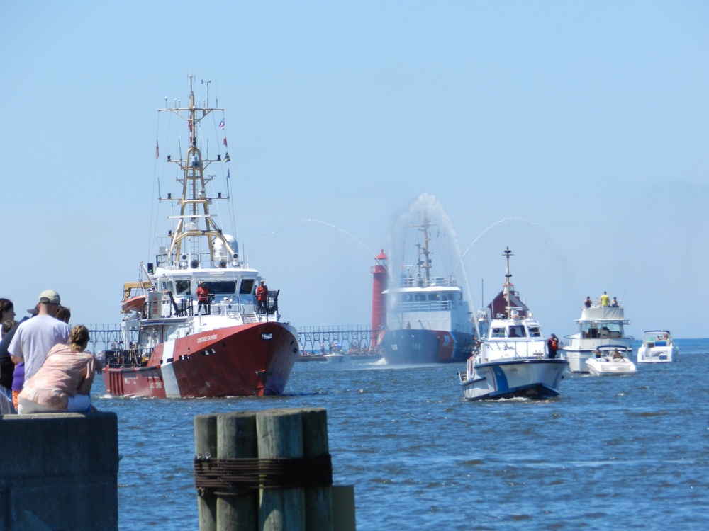 Coast Guard Festival Honors Uscg With Annual Parade Of Ships