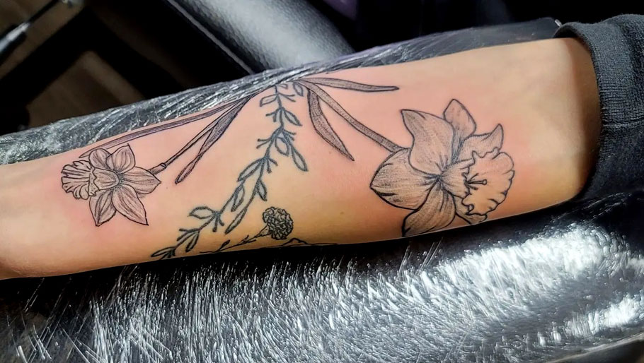 December Birth Flower Tattoo Ideas