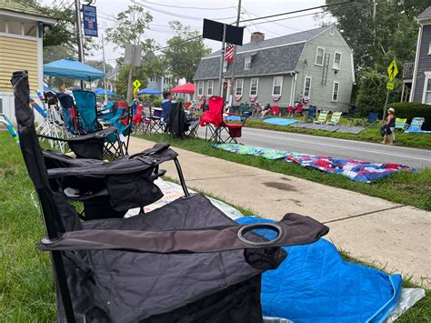 Early Risers Set Up Along The Bristol Fourth Of July Parade Route Abc6