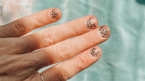 Fingernail Tattoos