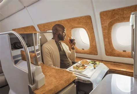 Flying For The First Time In Emirates Business Class Hopdes