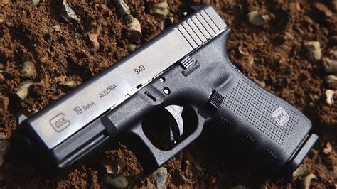 Glock 19 Handgun Review Youtube