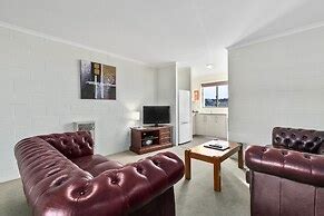 Hotel Grosvenor Court Apartments Hobart Sandy Bay Australia Lowest