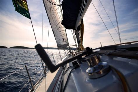 How To Become A Qualified Boat Captain With Sailing Courses Asa Iyt