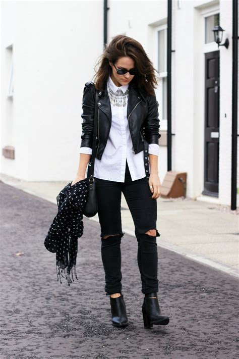 How To Wear Skinny Jeans 25 Outfits You Need To See Stylecaster