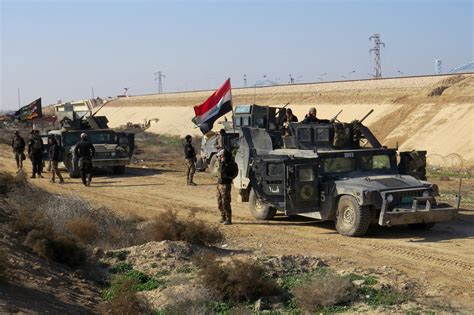 Iraq Sends More Troops To Fight Isis In Ramadi The New York Times