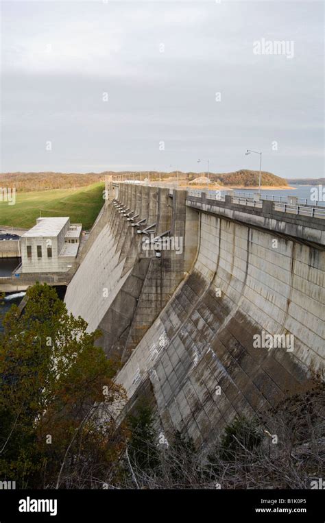 Lake Cumberland S Wolf Creek Dam Russell County Kentucky Stock Photo