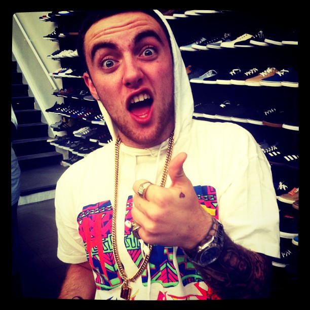 Mac Miller Mac Miller Gets A Heart Tattoo