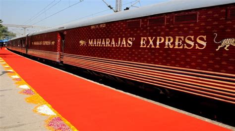 Maharajas Express Brace For Splendid Journey With Splendour Tour