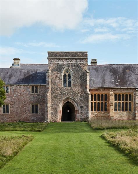 Medieval Manor Jonathan Rhind Architects