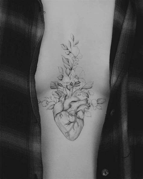 Middle Chest Heart Tattoo Best Tattoo Ideas Gallery