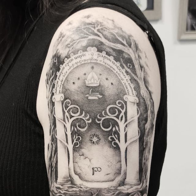 Mika Ijsselstein On Instagram Amp Quot Upper Arm Lord Of The Rings Theme For Maaikerosa The Upper Part