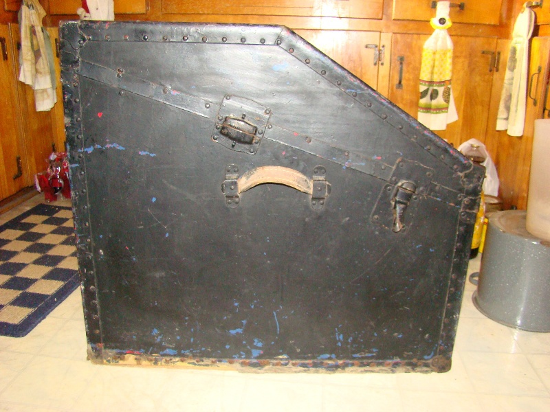 Mystery Trunk Collectors Weekly