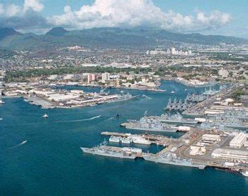 Ns Pearl Harbor Navy Base In Oahu Hi Militarybases Com