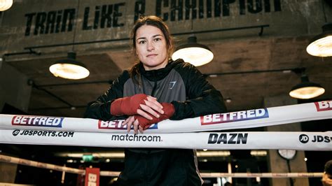 She S Back Katie Taylor S Professional Career Gets Off To The Perfect