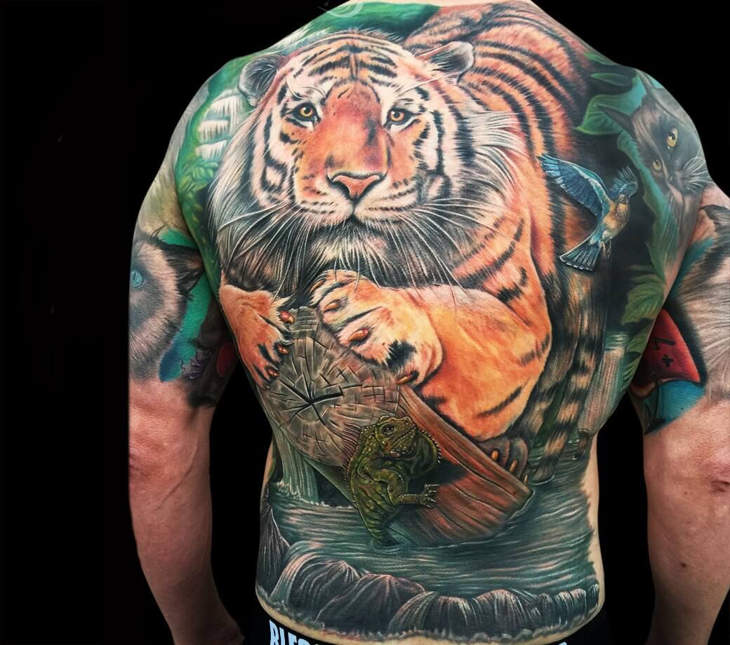 Tiger Back Tattoo By Mike Devries Iguana Tattoo Tiger Tattoo Full