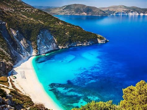 Top 10 Beaches With Bluest Waters In Greece Earthology365 Page 5