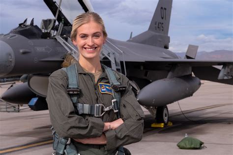 Us Air Force Officer Crowned As 2024 Miss America Abtc