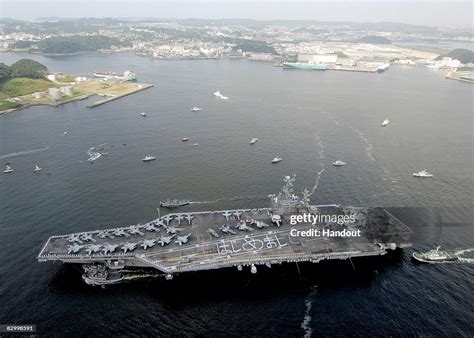 Uss George Washington Deployed At Yokosuka Photos And Images Getty Images