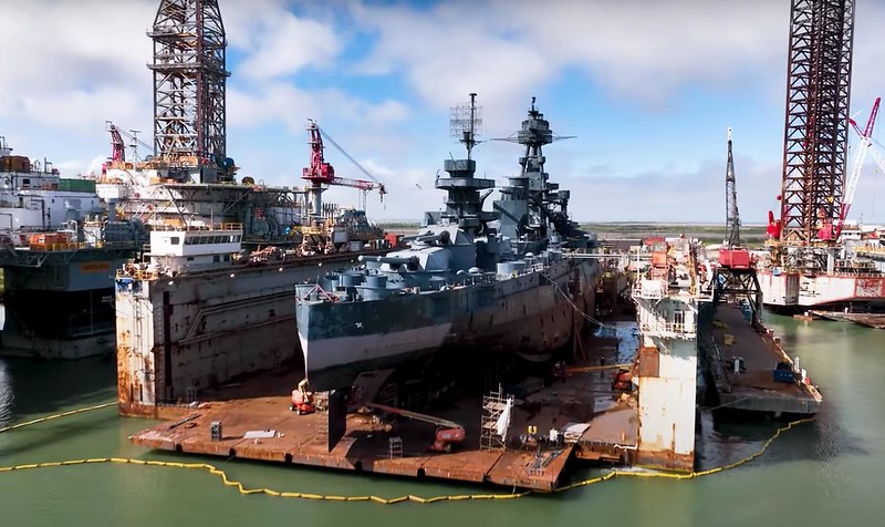 Uss Texas On Her Way To Dry Dock 2022 9Gag