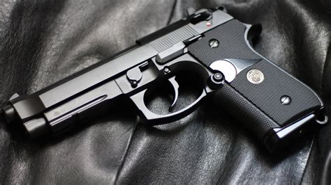 We Beretta 92Fs M9a1 Youtube