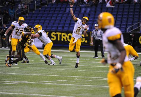 West Tops East In Army All American Bowl Article The United States Army